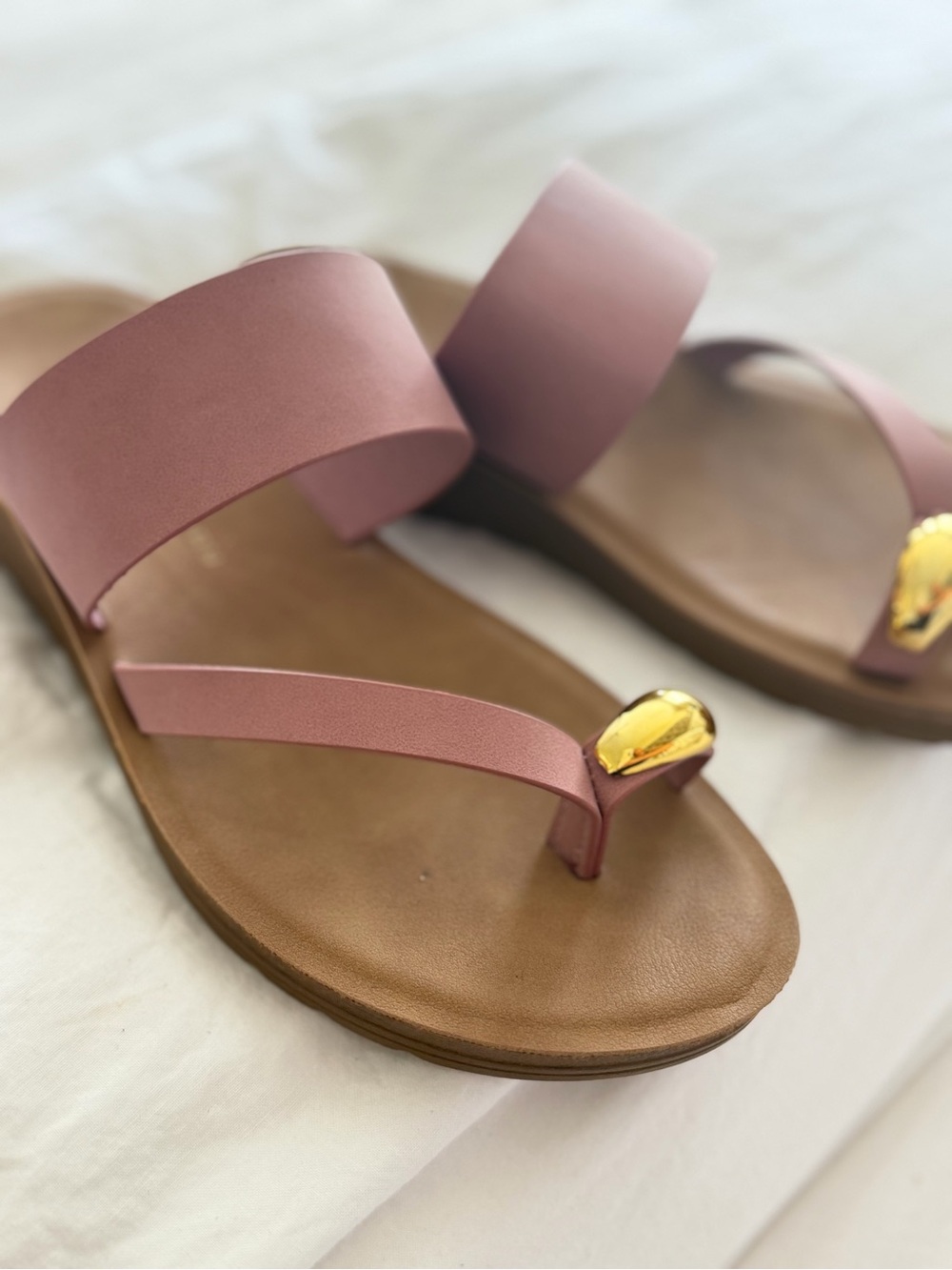 Chinese Laundry Women's Dusty Pink Sandals with Gold Accent